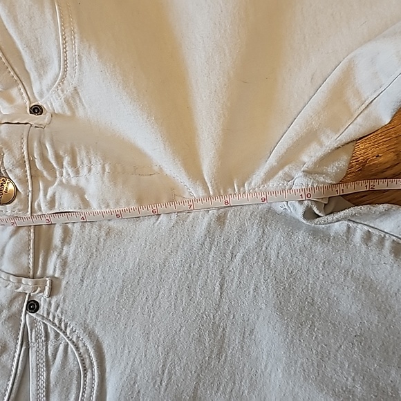 3 For $15 Evermore jeans - Picture 3 of 8